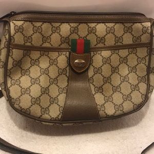 SOLD Authentic Vintage Gucci Messenger Bag